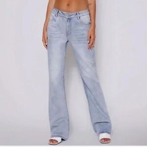 Tiger mist "Tammie Jeans" high/mid-rise light wash flare/straight leg jeans